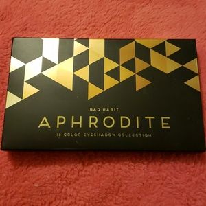 Aphrodite eyeshadow palette